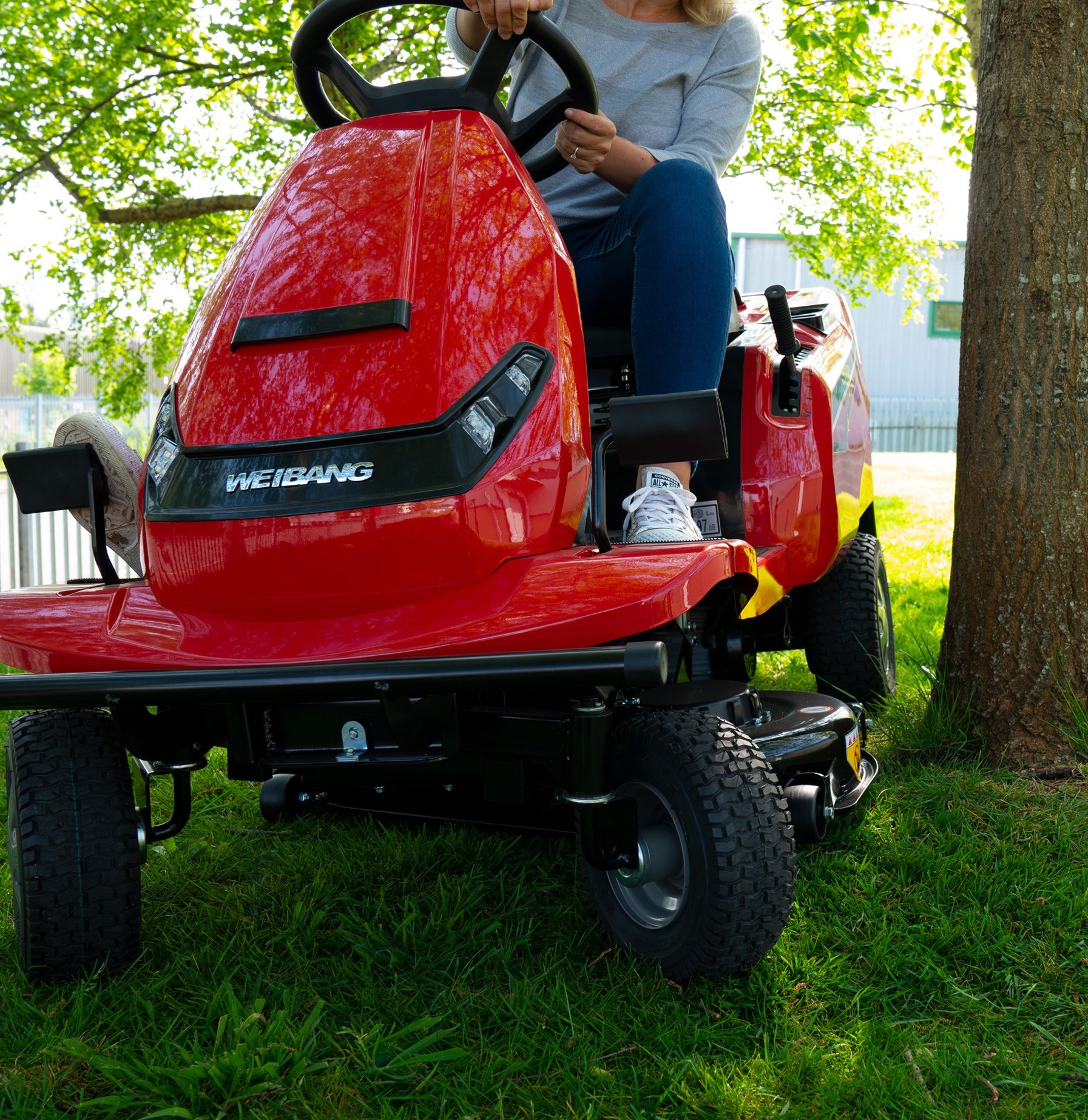 Weibang WGRE05 iON 81 RC Battery Ride-on Lawnmower ** Cutting Width 31"/81cm ** - Image 3