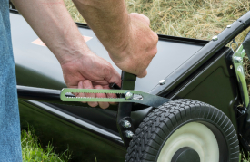 52" TOWED LAWN SWEEPER - Image 4