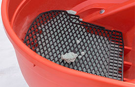130LB PUSH PRO SALT SPREADER - Image 2