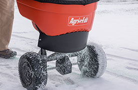130LB PUSH PRO SALT SPREADER - Image 4