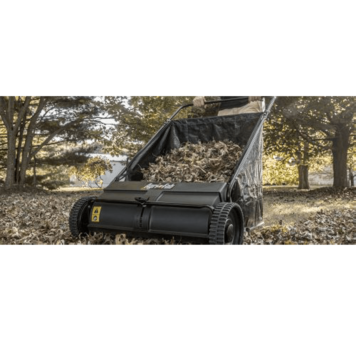 26" PUSH LAWN SWEEPER