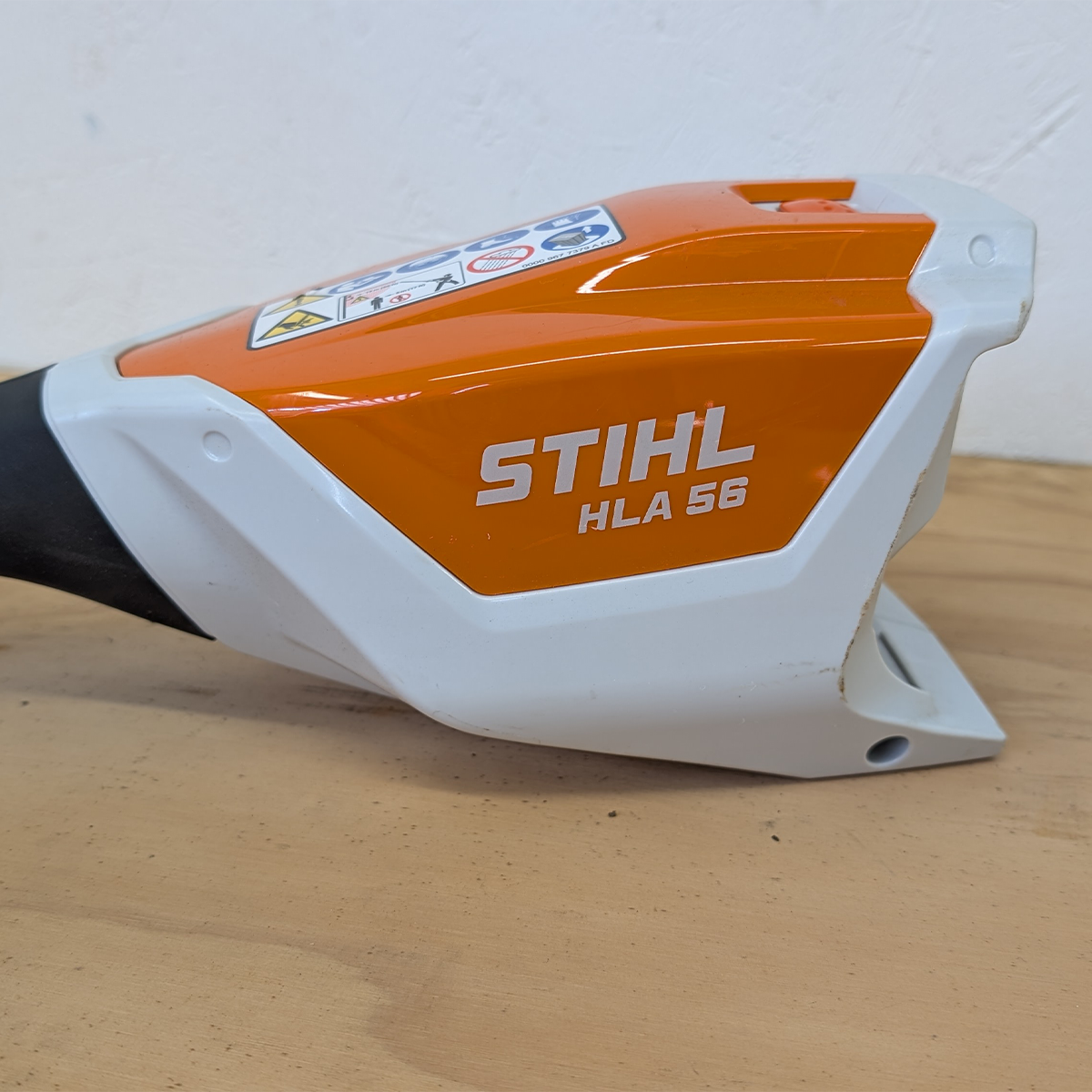Stihl HLA 56 Cordless Long Reach Hedge Trimmer - Unit Only (New Ex-Display) - Image 3